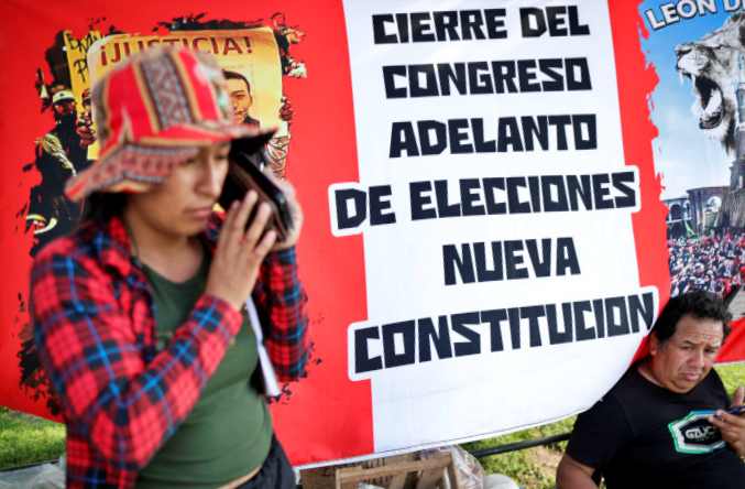 Manifestación en Lima con las consignas principales