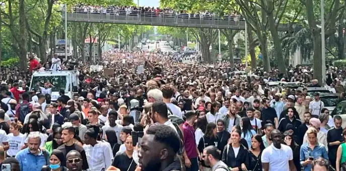Foto de la manifestación de protesta en París