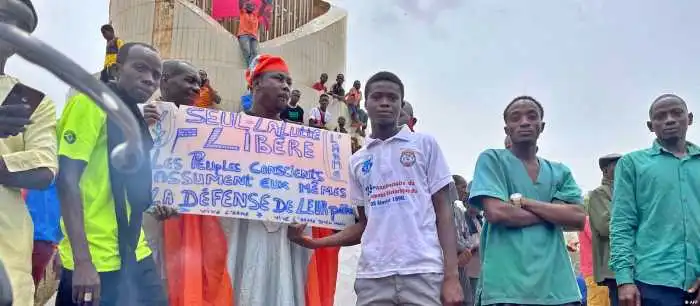 Manifestación en Niger exigiendo independencia