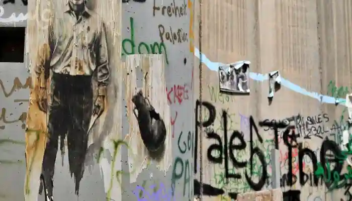 Grafitis en el muro de la vergüenza, cerca del checkpoint de Belén. ÁLVARO MINGUITO. EL SALTO