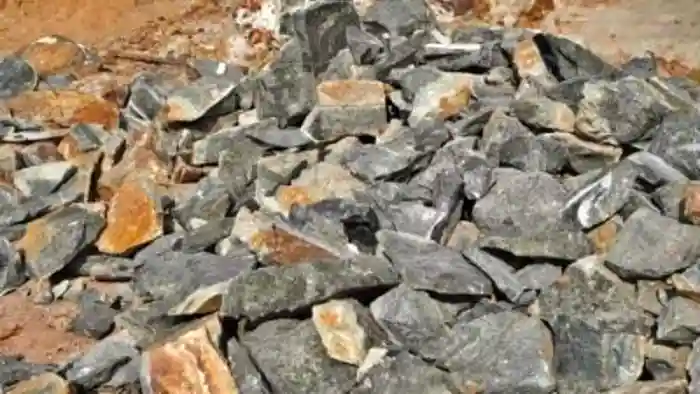 Foto del mineral de litio en Donbass