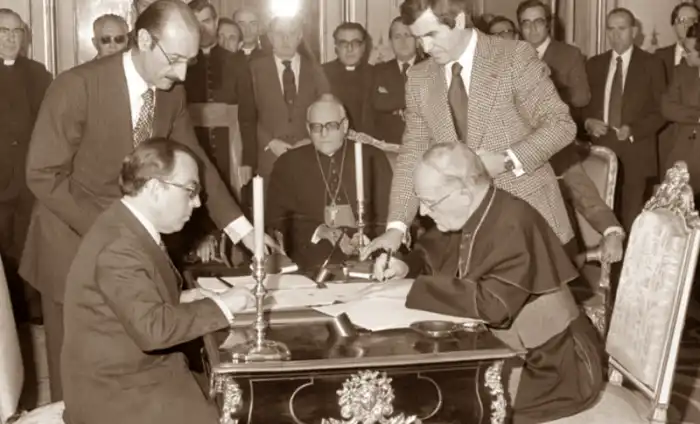 Foto de archivo de la firma de Acuerdo entre España y la Santa Sede