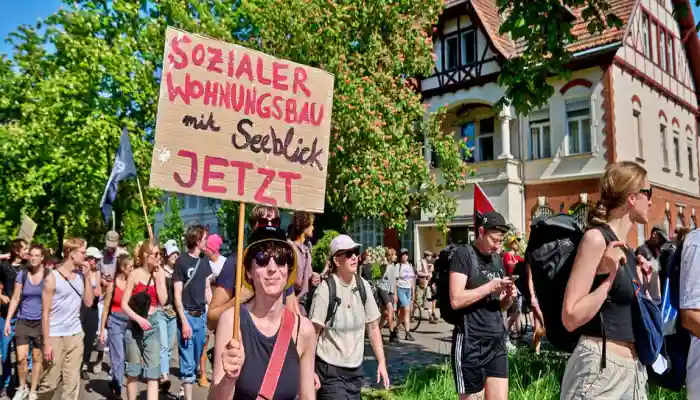 Participantes de la manifestación en Berlín-Grunewald el miércoles. Foto de Florian Boillot