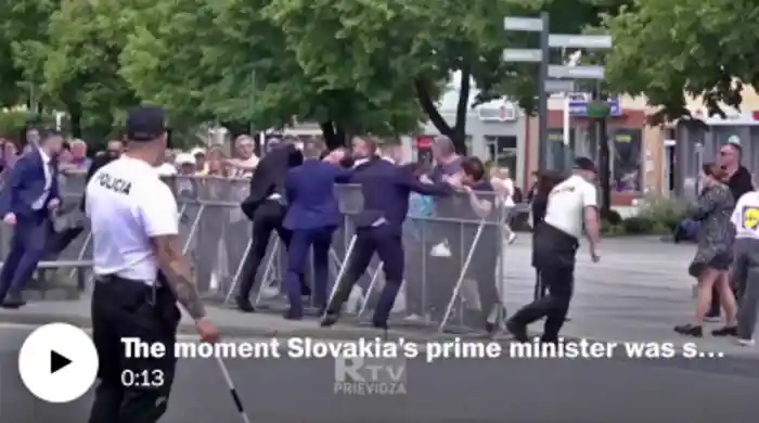 Fotograma del video que muestra el tiroteo al primer ministro de Eslovaquia