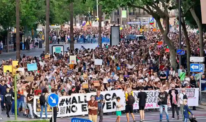 Manifestación ciudadana en La Palma contra el turismo masivo